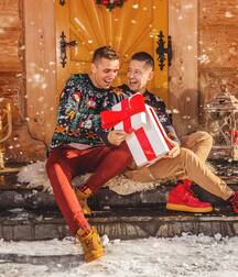 I wish for everyone a Merry Christmas ! Gay Tube 5fe65a2811ccf.jpg