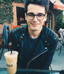 Cute guys in glasses twink tube faces 625c993e8b3cf.jpg