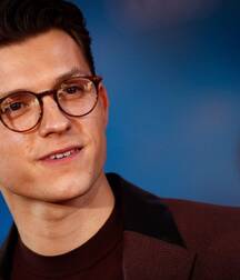 Cute guys in glasses twink tube faces 625c995dcaf17.jpg