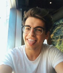 Cute guys in glasses twink tube faces 625c99915f2e3.jpg