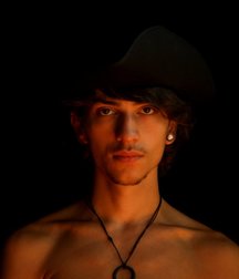 Julian - so attractive 58abbfc2eade5.jpg