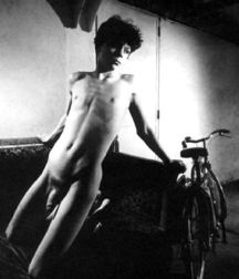Black & White 58ae3d6d31d76.jpg