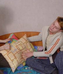 Cuties in bed 58bb92c10dcb7.jpg