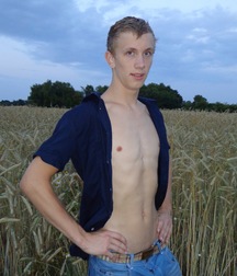 Christian - Wheatfield 5c1b46e33d4e4.jpg