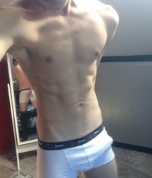 gay for play 571f9582356b7.jpg