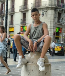 Boys, who makes me hard 5dee12abca930.jpg