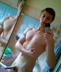 Boys, who makes me hard 5dee12ad33779.jpg