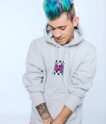 Boys, who makes me hard 5dee12b8717a0.jpg