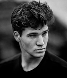 Boys, who makes me hard 5dee12bfb3503.jpg