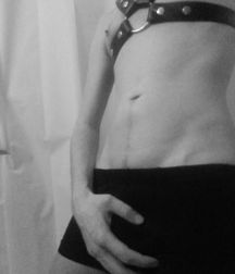 Boys, who makes me hard 5dee1352ca49b.jpg