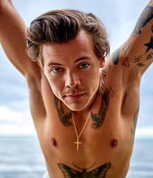 Boys, who makes me hard 5dee137c67945.jpg