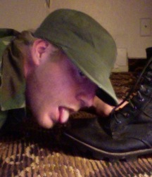 BOOT LICKING 58326e68a1889.jpg