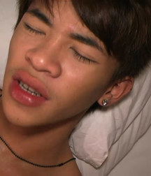 Thaiboy Dee with dildo 5997f88cc18be.jpg