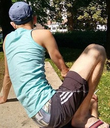 sexy Lukas 5a6267f517642.jpg
