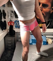 sexy Lukas 5a6268184388b.jpg