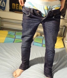 sexy Lukas 5a62683519c27.jpg