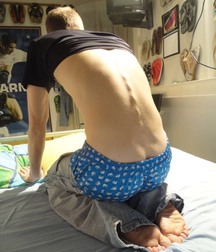 sexy Lukas 5a626855f11b6.jpg