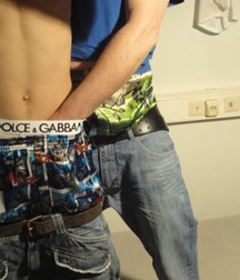 sexy Lukas 5a626867cb3f2.jpg