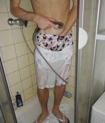 sexy Lukas 5a6268d5e3874.jpg