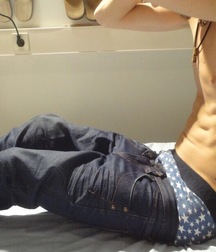 sexy Lukas 5a626954a19c1.jpg