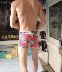 sexy Lukas 5a626974a6541.jpg