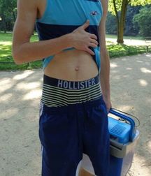 sexy Lukas 5a62699d3d1a8.jpg