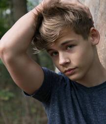 Simply Cute Boys (No Nudity) 618e434830bd6.jpg