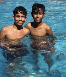 Boys Friendship - Cute And Sexy 61939a5691285.jpg