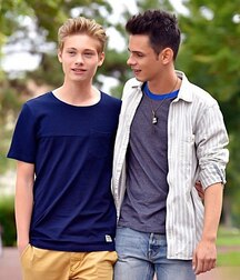 Boys Friendship - Cute And Sexy 61939a7b1d598.jpg
