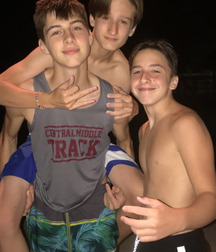 Boys Friendship - Cute And Sexy 61939a8060f7c.jpg