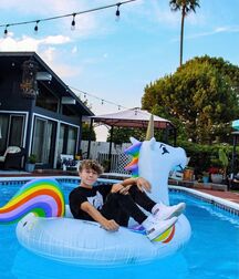 Rainbow Boys - Love And Fun 6194e22f04c4e.jpg