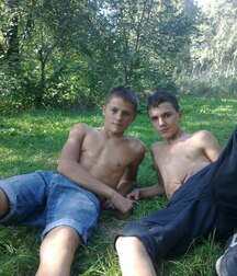 Shirtless Jeans Boys (No Nudity) 61976eb2f3e85.jpg