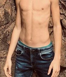 Shirtless Jeans Boys (No Nudity) 61976fbb7345b.jpg