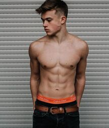 Shirtless Jeans Boys (No Nudity) 61976fe98ced9.jpg