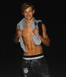 Shirtless Jeans Boys (No Nudity) 619770472a5cf.jpg