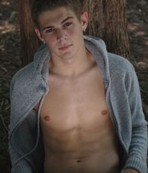 Fresh Twinks Shirtless Mix (No Nudity) 619cbf943c10b.jpg