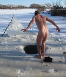 Naughty Boys In Winter 61a32730e6775.jpg