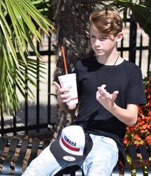 Curly Haired Boys Mix Twink Tube 61d1f4cbca204.jpg