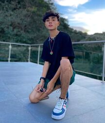 Curly Haired Boys Mix Twink Tube 61d1f699a2b9f.jpg