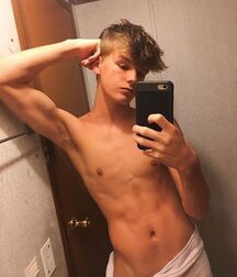 Towels Twink Sporty Tube Boys 622f7e5ee93b3.jpg