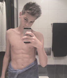 Towels Twink Sporty Tube Boys 622f7e96cd835.jpg