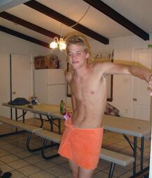 Towels Twink Sporty Tube Boys 622f7ec8e2861.jpg