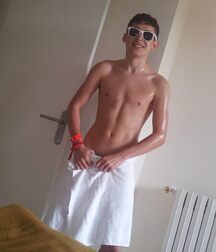 Towels Twink Sporty Tube Boys 622f7eea69f9e.jpg