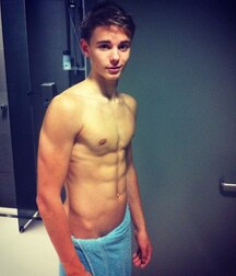 Towels Twink Sporty Tube Boys 622f7eec61e9c.jpg