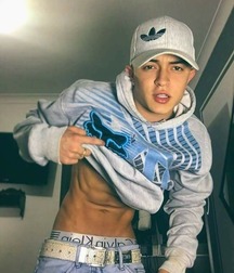 Boys, Lift Your Shirts! Twink Tube (No Nudes)