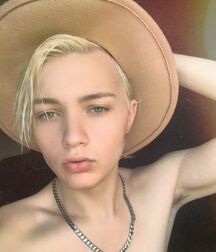 Pit Stop - Twinks With Delicious Armpits 625f20dc0bcbe.jpg