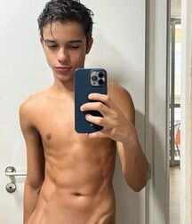 Wet Of Sweat - Sticky Twinks At Work Boys Porn 626957ec03ebd.jpg