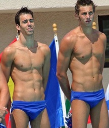 Boys Big Bulge Box - Hung Twinks 628271d3193bd.jpg