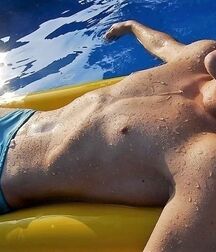 Boys Big Bulge Box - Hung Twinks 6282725420440.jpg