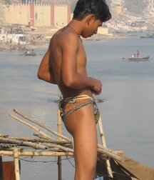 Boys Big Bulge Box - Hung Twinks 628272a3cd75f.jpg